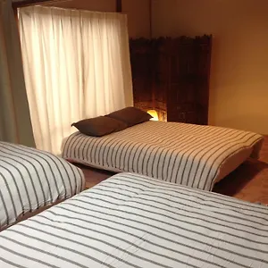 2* ゲストハウス 丘の上のシェアハウス